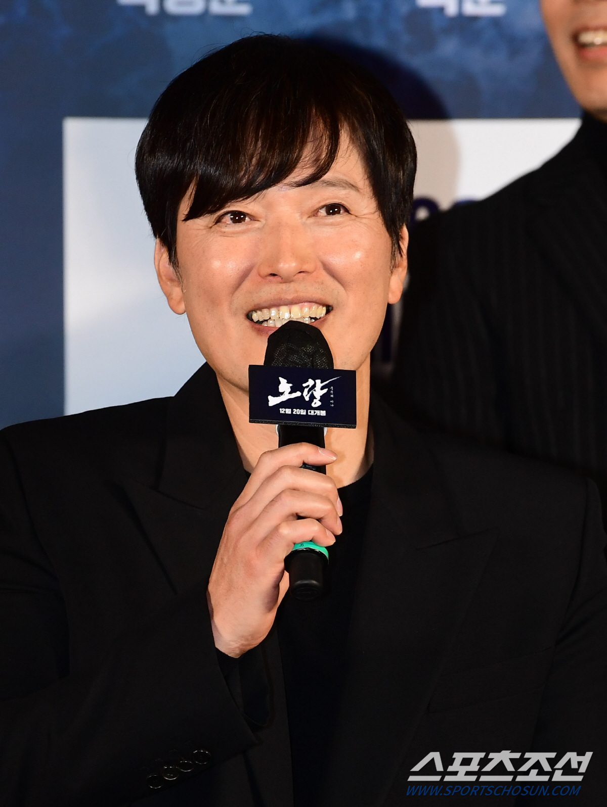 '노량' 정재영 "시나리오 읽고 먹먹, 중국어 대사 준비할 땐 막막"