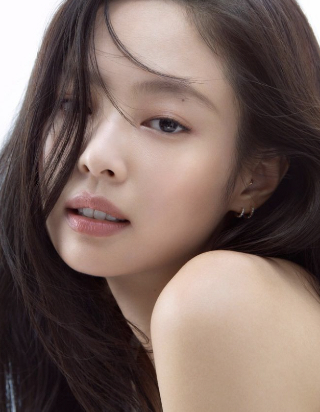 [종합] YG는 휘청, 제니 50억 빌라 현금매입…블랙핑크 재계약에 엇갈…