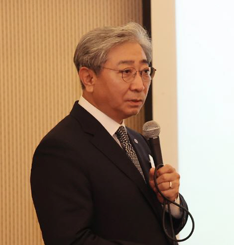 "의대 정원 규모, 의료계와 소통·협의 통해 결정해야"