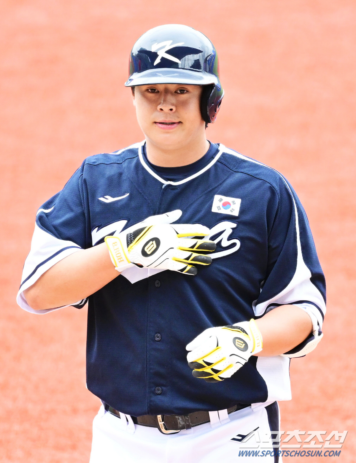 연습배팅 외야 관중석 쾅!…KBO 홈런왕 첫 도교돔 입성, "좋은 타격할…