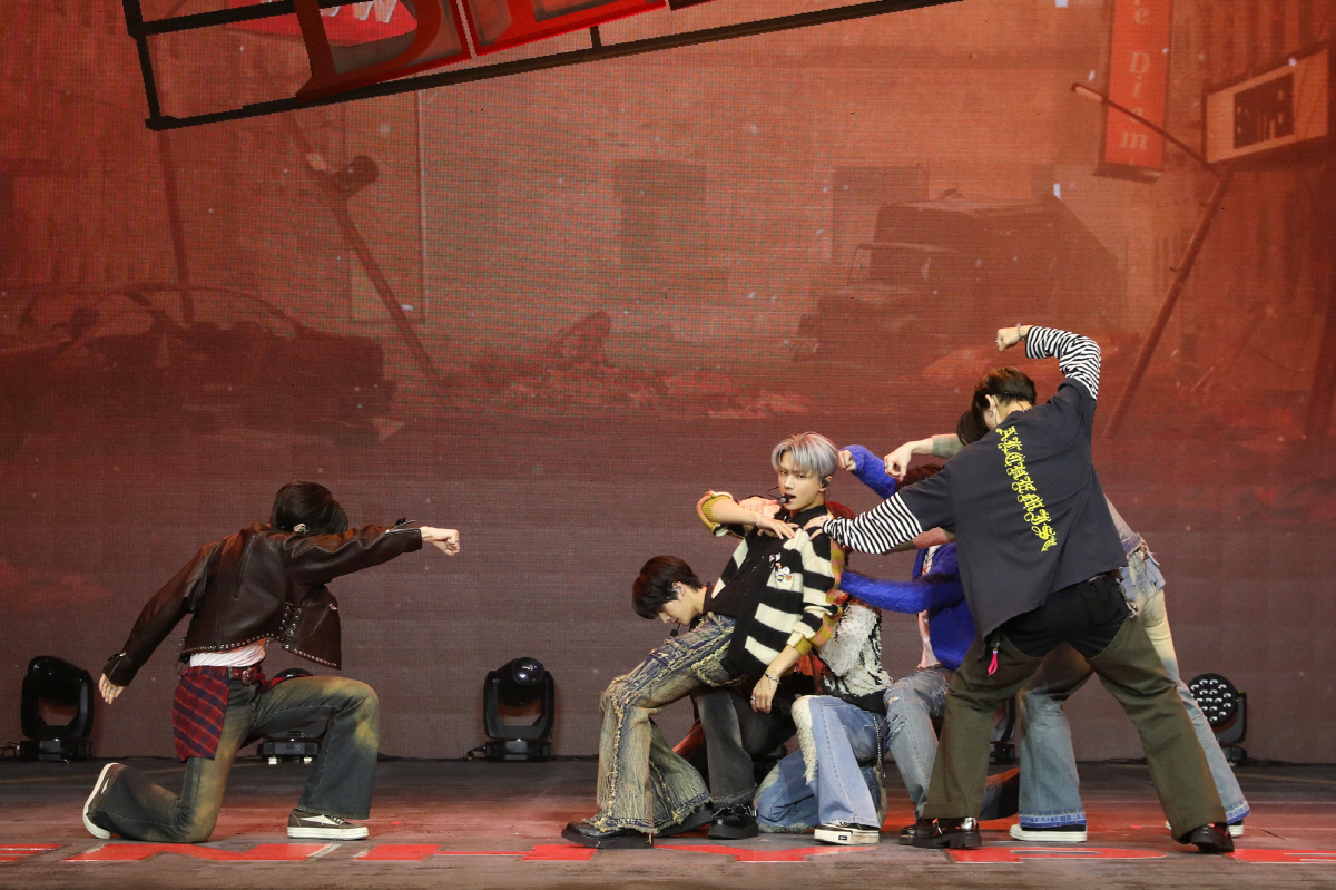 [SC현장] "방시혁도 칭찬"…엔하이픈, 美 빌보드 점령할 카르페디엠(종…