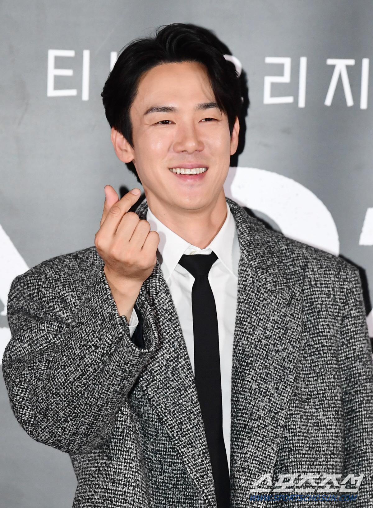 [SC현장] '회장님'도 '순정남'도 벗었다..'운수 오진 날' 이성민·…