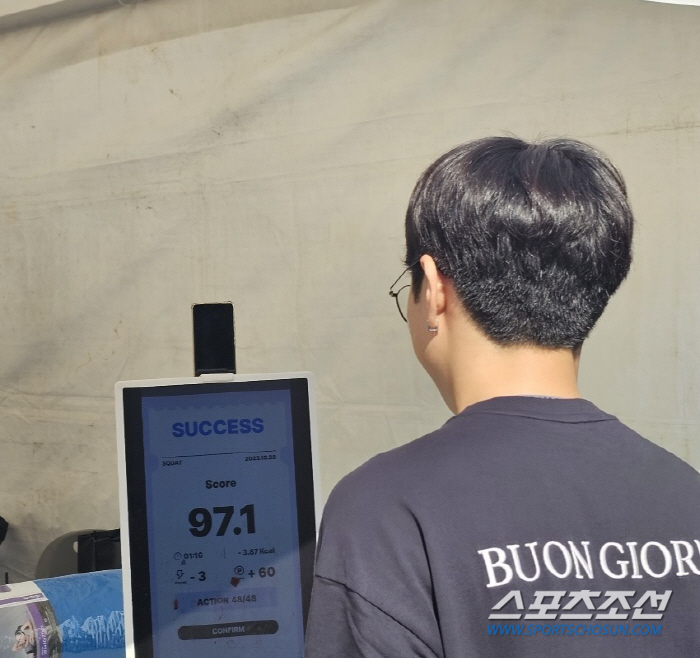 "국대랑 스쿼트 대결→평생 운동습관" 엄마가 만든 운동앱X선한 스포츠 플…