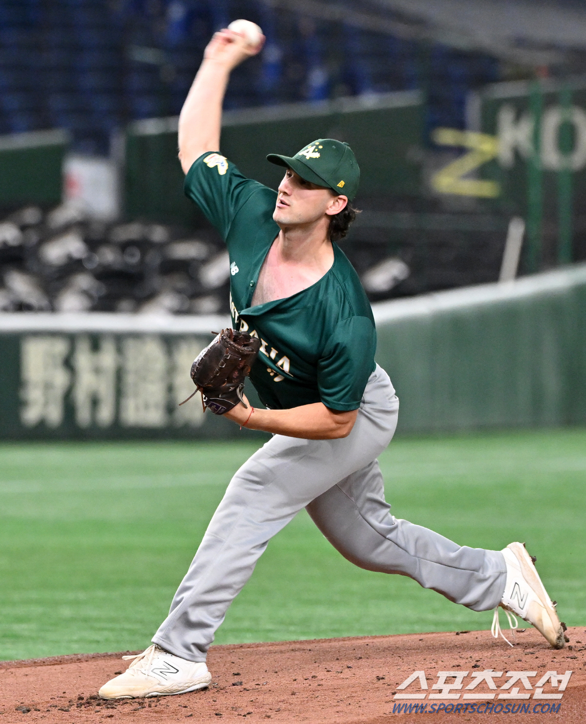 16일 일본 도쿄돔에서 열린 2023 아시아 프로야구 챔피언십(APBC) 한국과 호주의 경기. 호주 바살라키스가 역투하고 있다. 도쿄(일본)=박재만 기자pjm@sportschosun.com/2023.11.16/