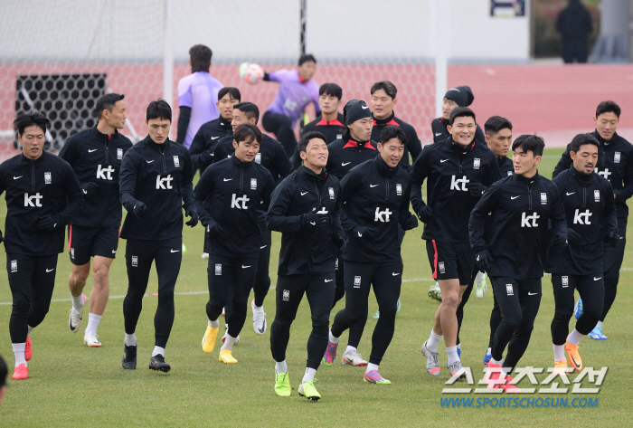 [싱가포르전 현장라인업]FIFA 랭킹 155위 상대로 손흥민→이강인→김민…