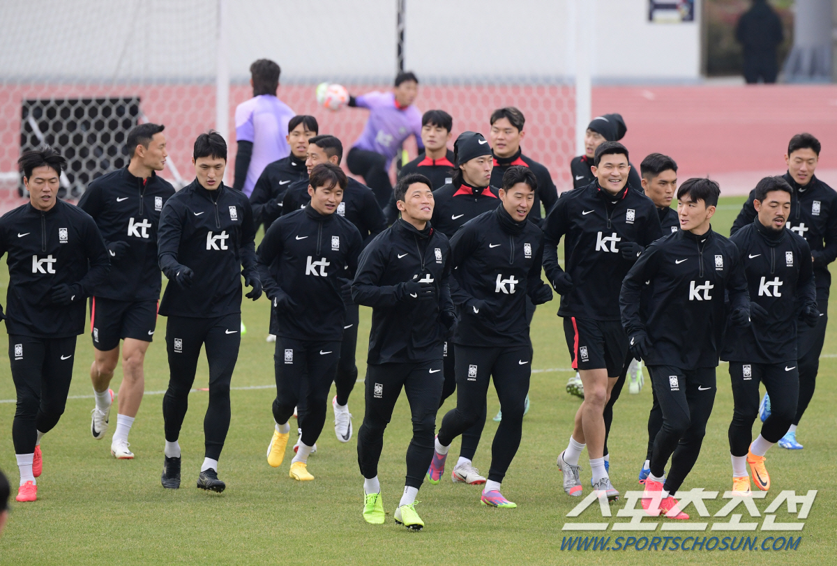 [싱가포르전 현장라인업]FIFA 랭킹 155위 상대로 손흥민→이강인→김민…