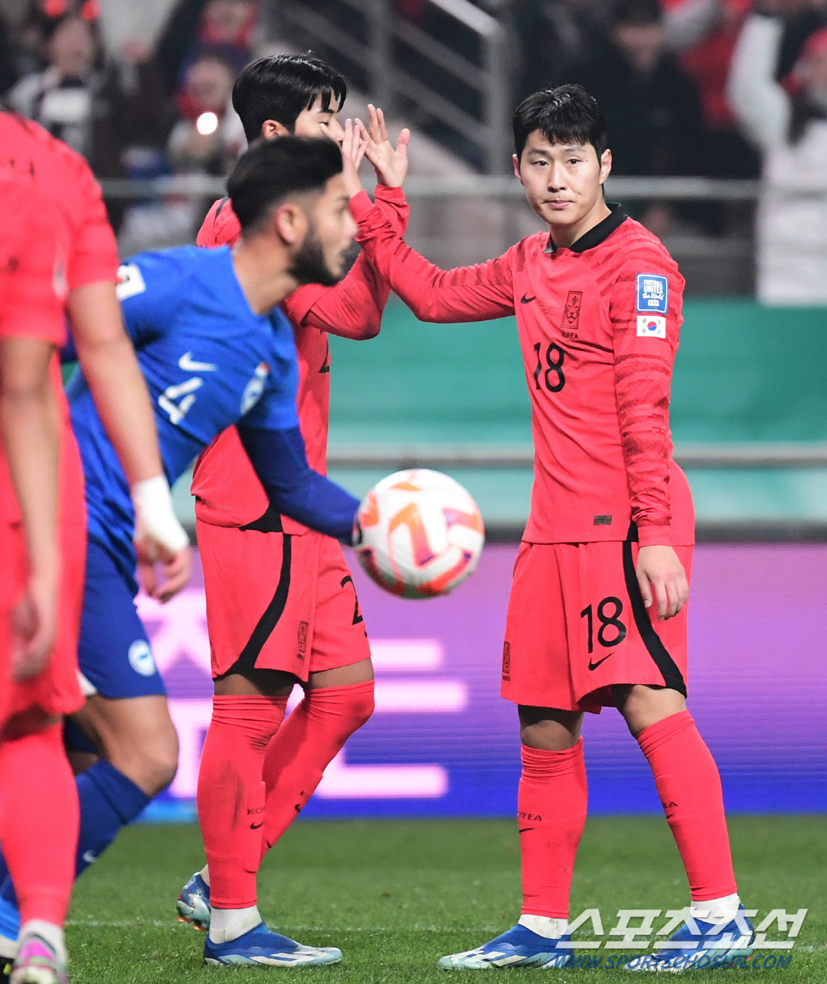 벤투의 자극…1년2개월 만에 A대표팀의 '왕'이 된 이강인, 그가 무서운…