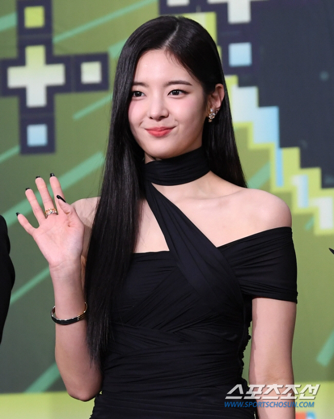 '활동중단' 있지 리아, 새앨범X월드투어 불참..."건강회복에 집중할 것…