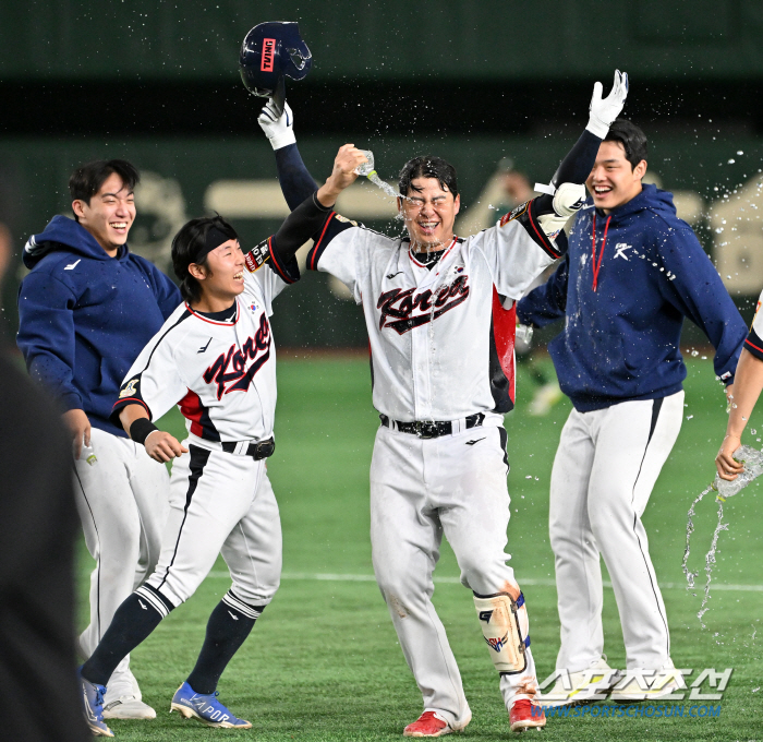 "일본 나와라!" 원태인 5이닝 호투&타선 6득점 폭발…한국, 대만 잡고…