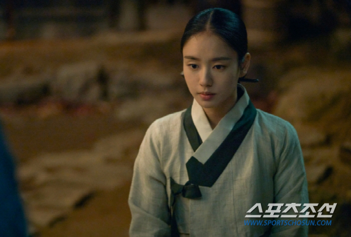 [SC이슈]'연인' 마지막회, '결말 스포=1회 오프닝'…지하동굴 감금 …