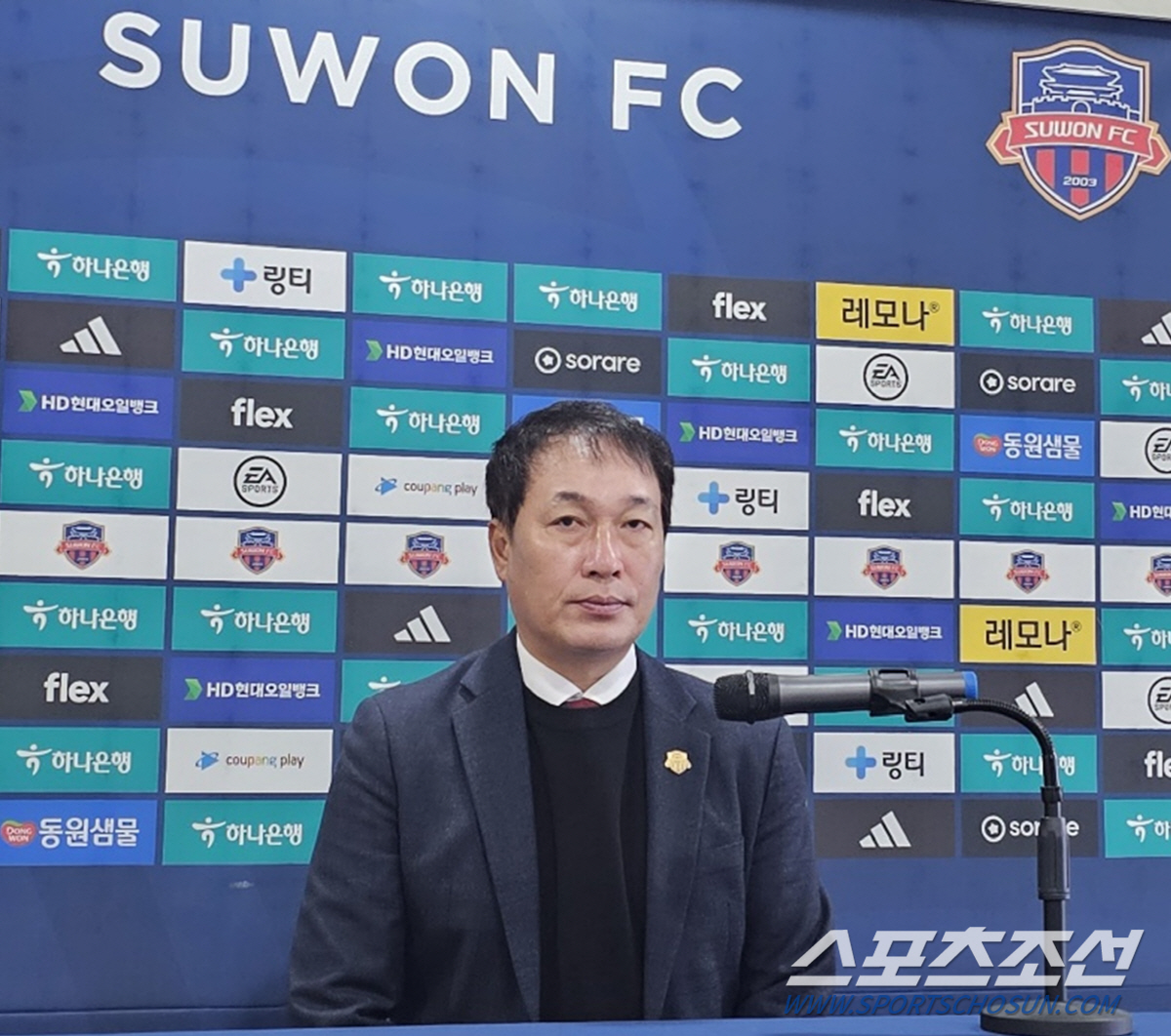 박길영 수원W감독"어우현,동감못해...팬위해 최고의 경기 보여줄것"[WK…