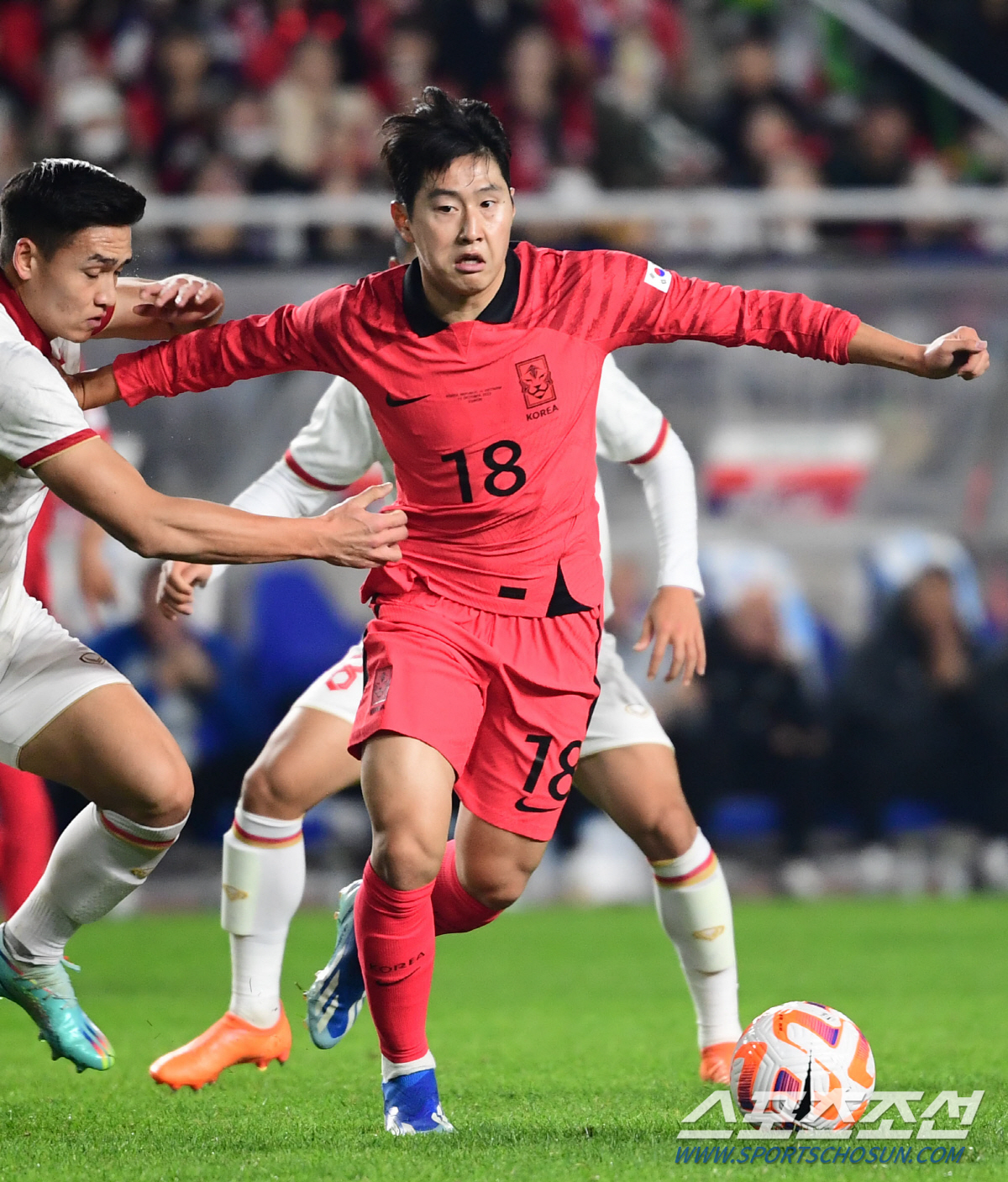 '골든보이' 이강인의 마법, 한국축구를 바꾸고 있다