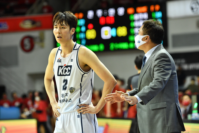 '송교창 복귀 더 늦을수 있다'KCC의 설상가상 악재…통증회복 예상보다 …