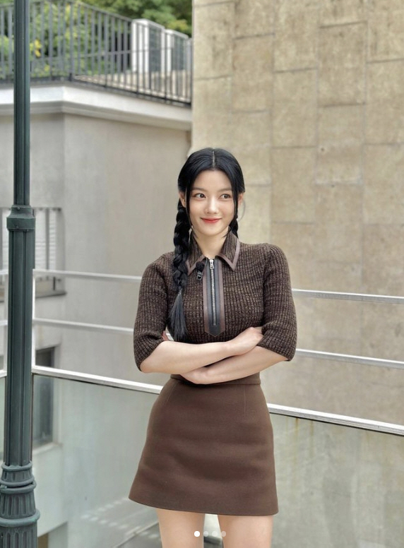 김유정, 얼굴은 상큼 소녀인데 몸매는 숙녀네…반전 매력 놀라워
