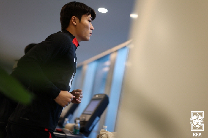 '중국전 교체출전' 박진섭의 계속된 인생 역전 스토리, 감격의 A매치 데…