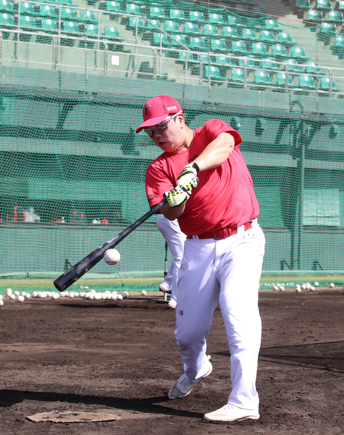 "기대이상이다" '커하' 외야수의 무한 변신, '무주공산'은 내땅, 반신…
