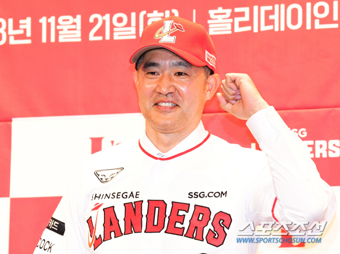 "구단주께서 성적과 육성을 잡아달라고..." SSG의 첫 선택 이숭용의 …