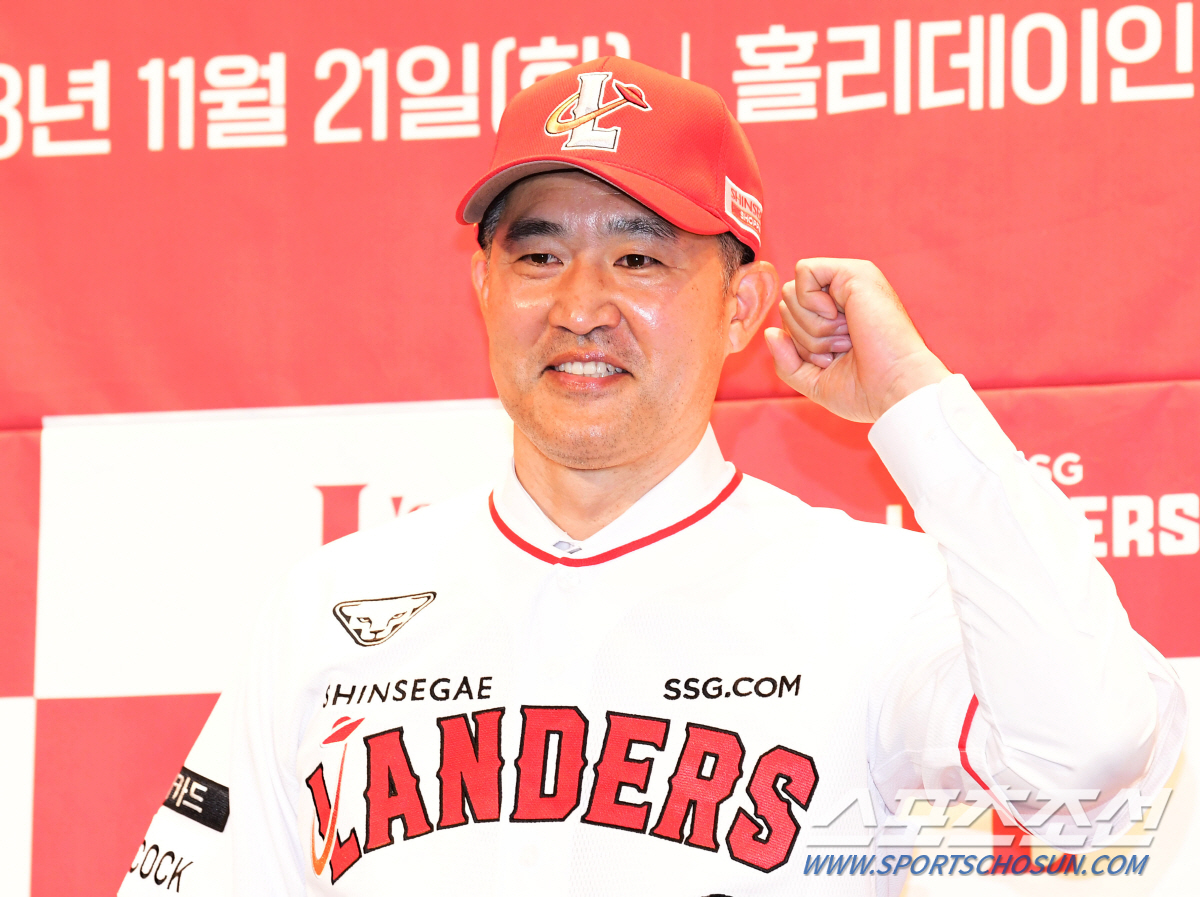 "구단주께서 성적과 육성을 잡아달라고..." SSG의 첫 선택 이숭용의 …
