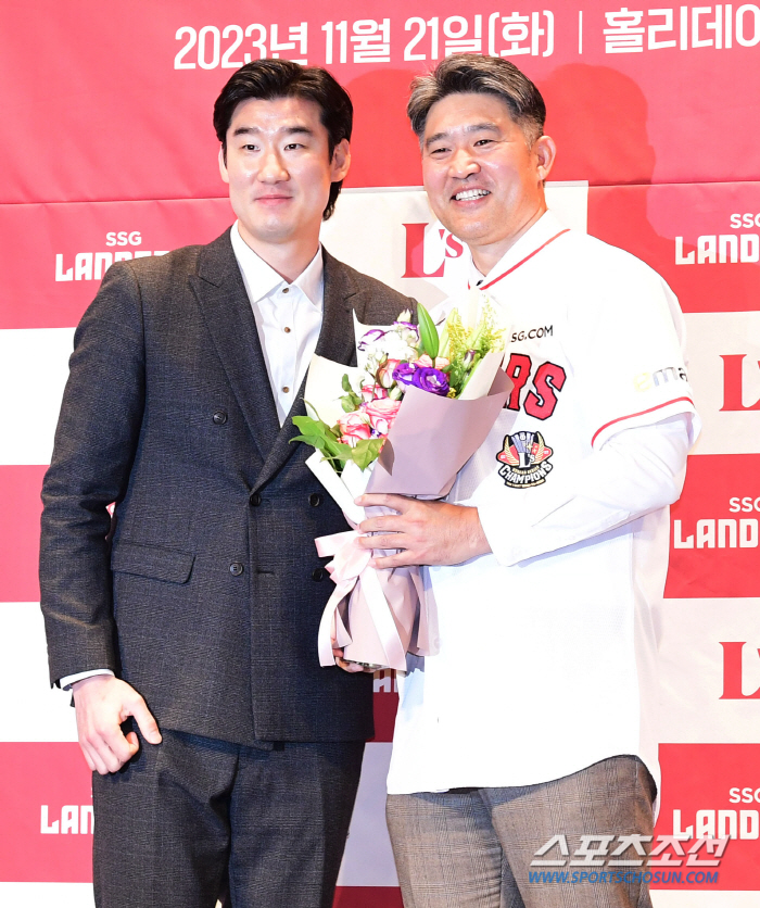 "구단주께서 성적과 육성을 잡아달라고..." SSG의 첫 선택 이숭용의 …