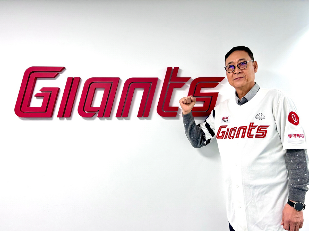'레전드 거인' 김용희, 롯데 퓨처스 감독 선임→이성곤+조무근 코치 합류…