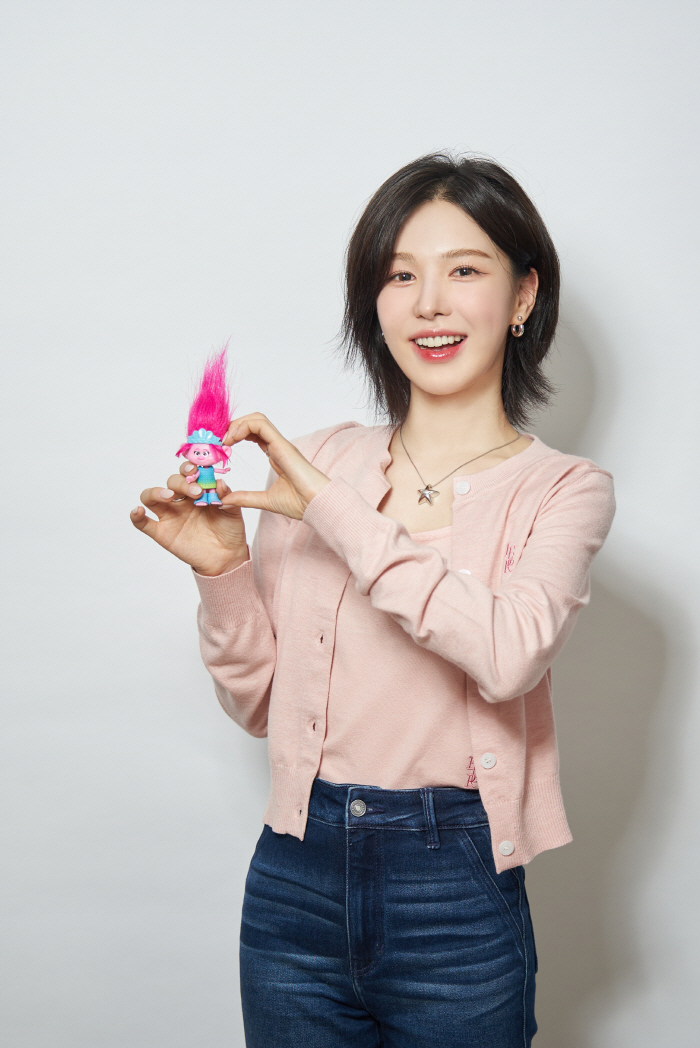[공식] 'SM 선후배' 뭉쳤다…레드벨벳 웬디-라이즈 승한, '트롤' 韓…