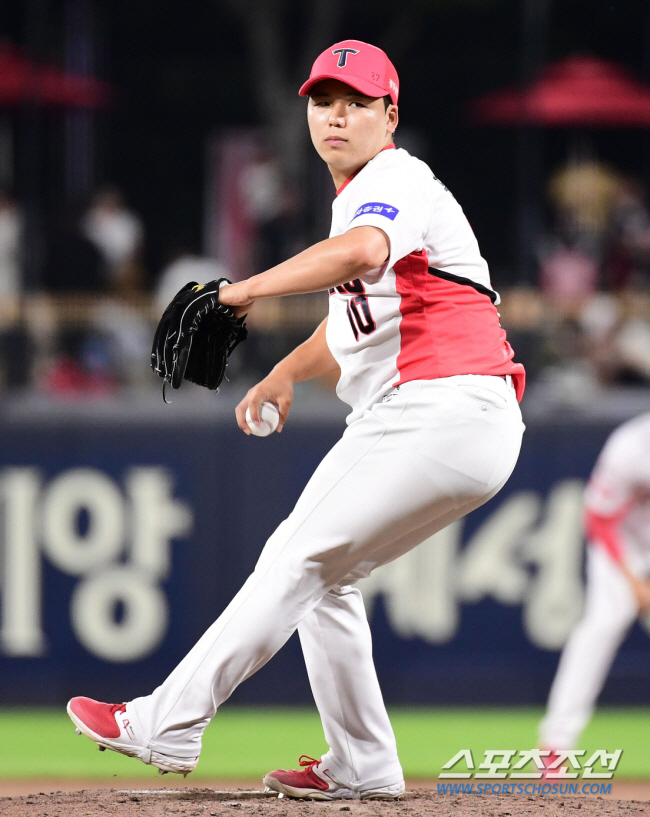 "등판했어요"→"보고 왔다" 7라운더 2년차 유망주 아버지는 '몰래온 손…