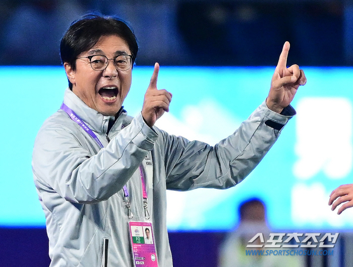 '한국에 참패' 앙리, 선수단 공개 저격! 물갈이 예고 "끔찍했다"
