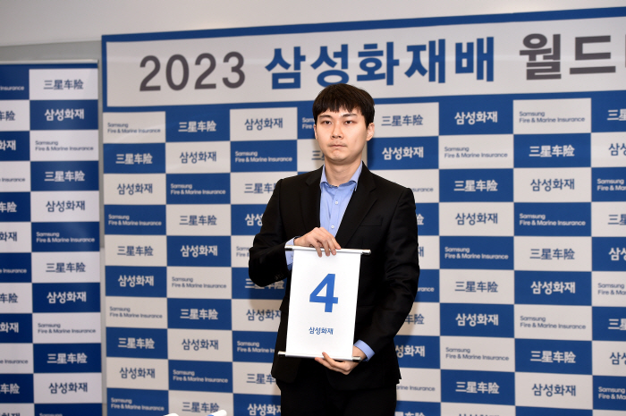 일격 당한 신진서 9단, 결국 박정환 9단이 삼성화재배 한국의 유일한 희…