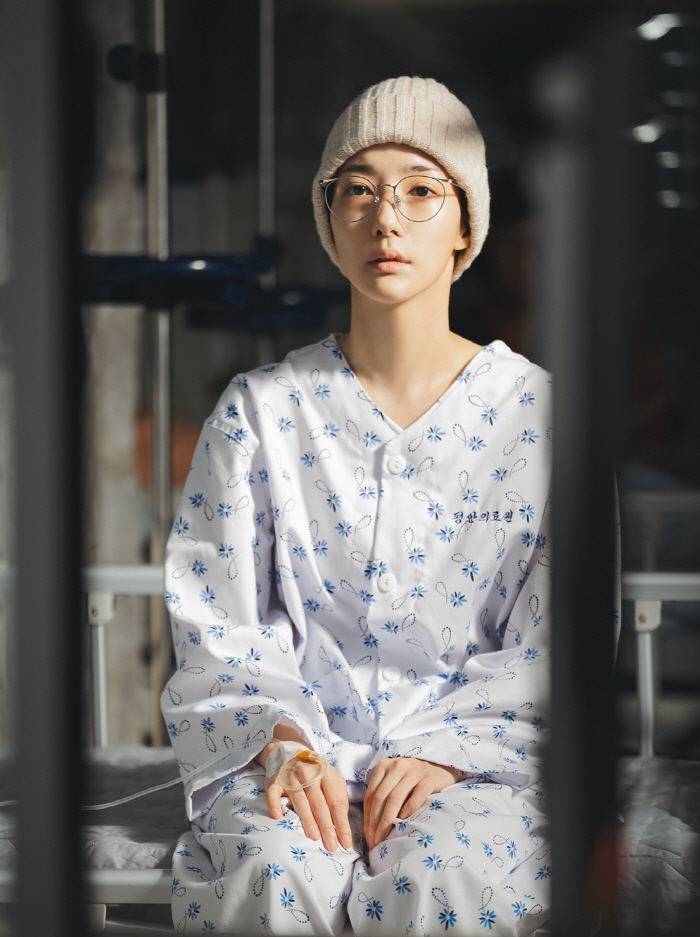 "37kg까지 감량"..박민영, 암환자 캐릭터 '충격' 비주얼 '건강 괜…