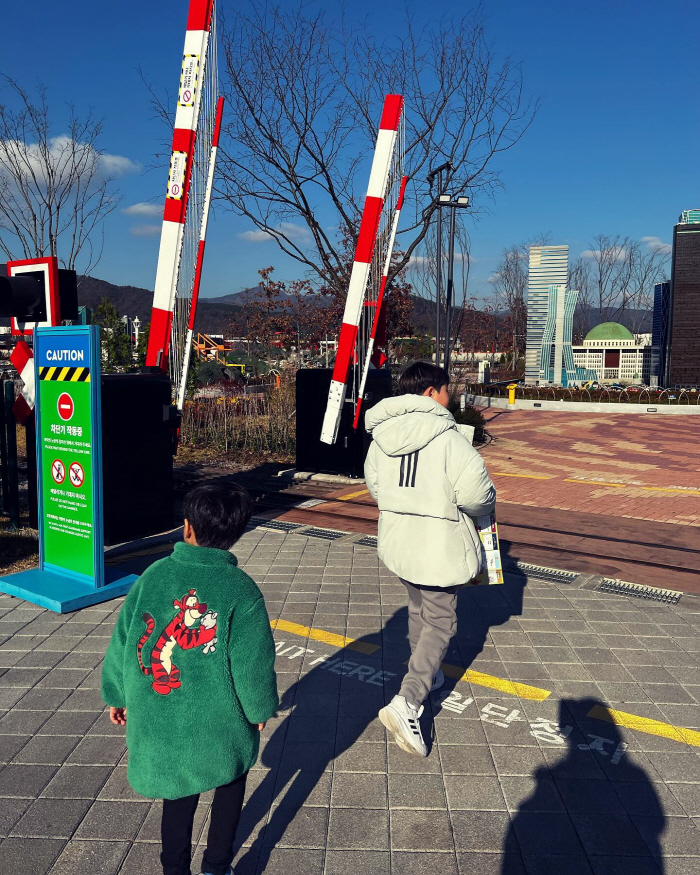 '유지태♥' 김효진, 두 아들 위해 왕복 300km 운전 "엄마는 기절"