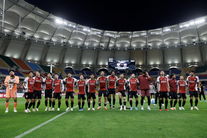 "우승트로피 '진품'만 2개" 부산과 김천, 한 곳에서만 '축포'…K리그…