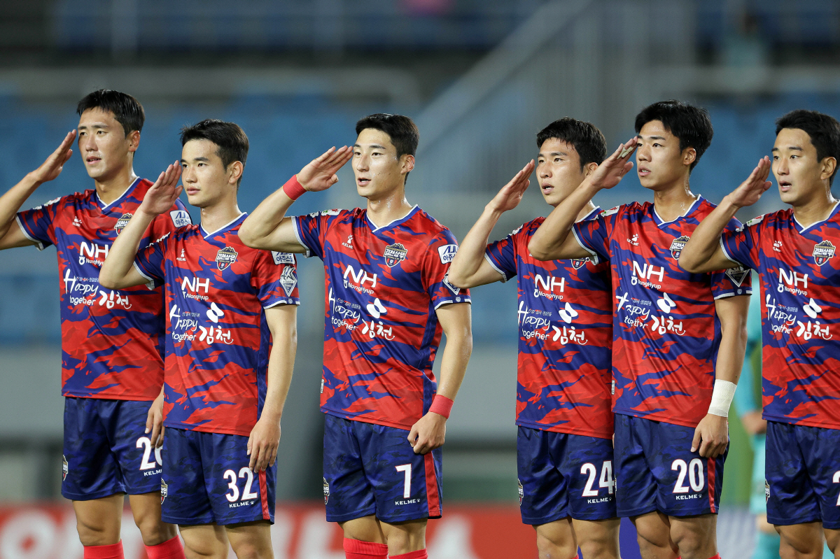 "우승트로피 '진품'만 2개" 부산과 김천, 한 곳에서만 '축포'…K리그…