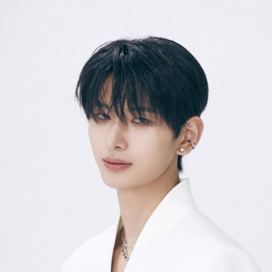 [종합] '판타지보이즈 이탈' 유준원, 전속계약분쟁 패소…30억 손해배상…