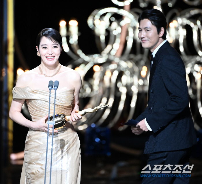 [44th청룡] 김혜수, 영원한 청룡영화상 "후회없이 충실했던 30년, …