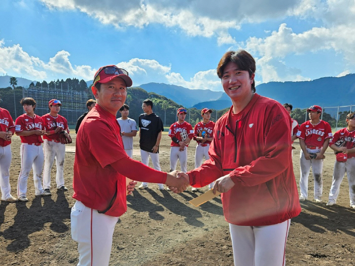 안상현X이건욱 MVP…유망주 둘러본 손시헌 퓨처스 감독 "기본기+실전 감…