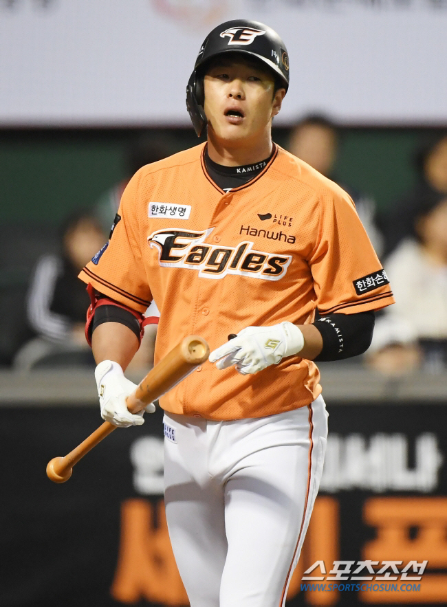 '겨울은 차갑다' 신고선수 신화→153㎞ 사이드암…한화, 11명 선수와 …