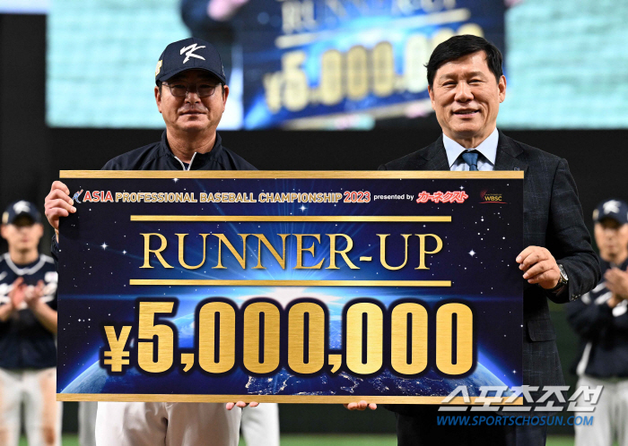 '도쿄올림픽→WBC' 형님들의 한일전 악몽, 동생들은 달랐다…日 감독, …