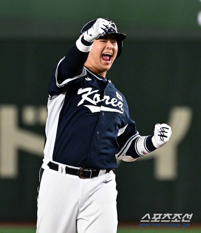 '도쿄올림픽→WBC' 형님들의 한일전 악몽, 동생들은 달랐다…日 감독, …