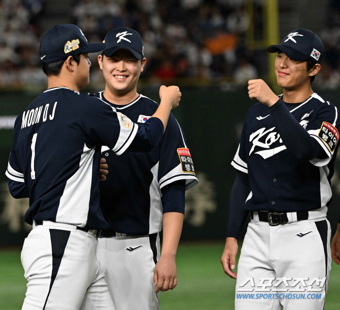 '도쿄올림픽→WBC' 형님들의 한일전 악몽, 동생들은 달랐다…日 감독, …