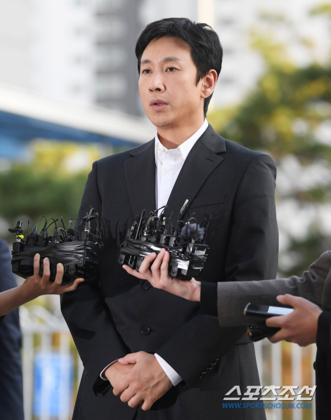 이선균 "나도 좋아해"vs체모 모두 '음성'…'무리수사' 비난 뒤집을까 …