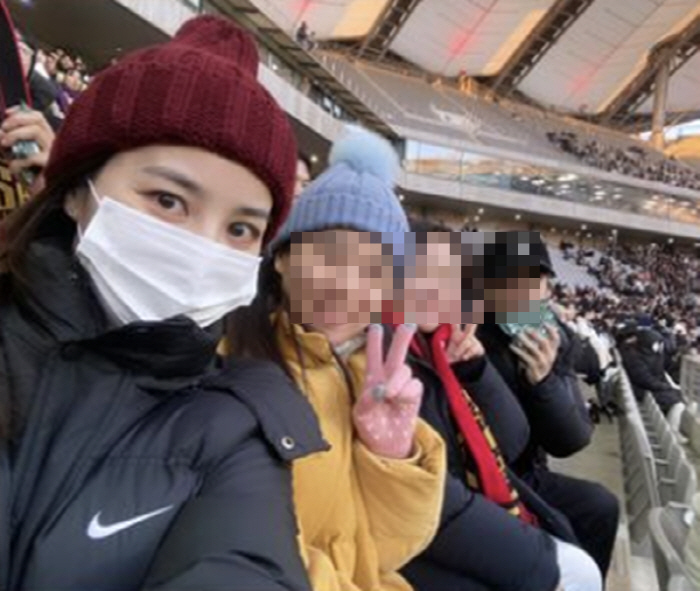 한혜진, '♥기성용 축구 경기 현장'서 포착 "3만 6천명의 관중들 뜨거…