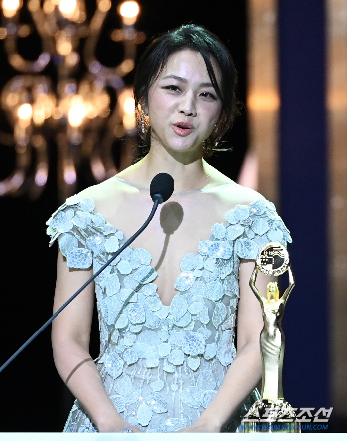 [청룡 비하인드]탕웨이, 시상 위해 가장 먼길 달려와…당일 오전 정한 드…