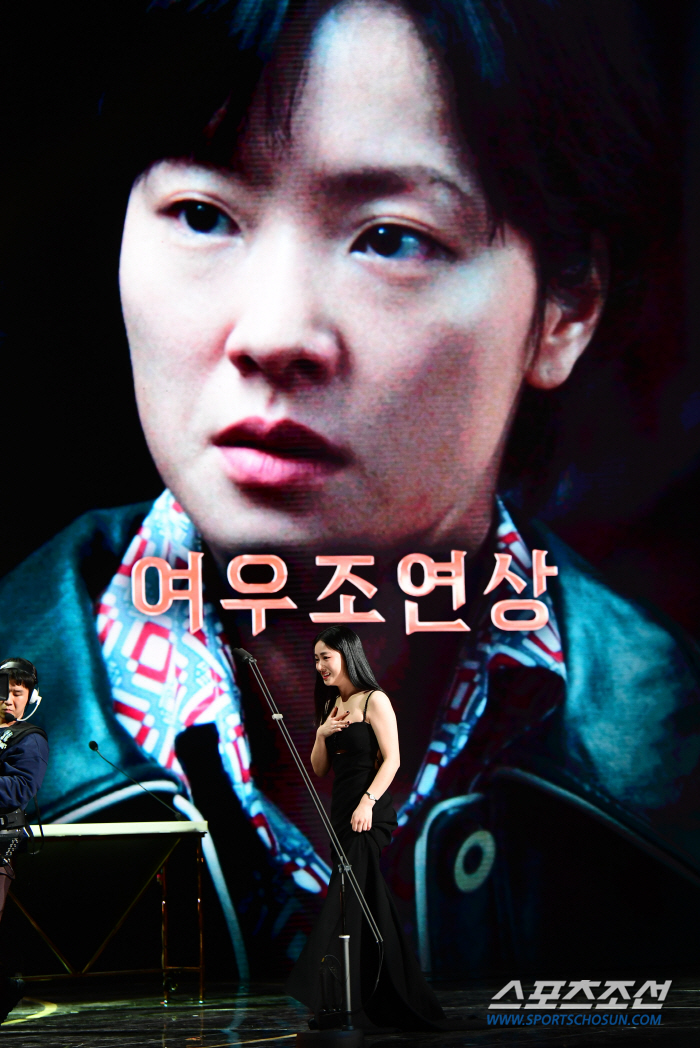 [청룡영화상] "치열한 집안싸움서 승리"…'밀수' 조인성-'거미집' 전여…