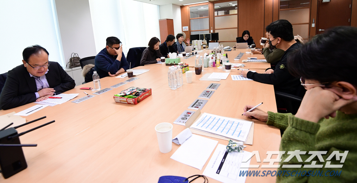 [청룡영화상] "韓영화 위기, 그럼에도 극장 찾게 만든 힘"…청룡영화상 …