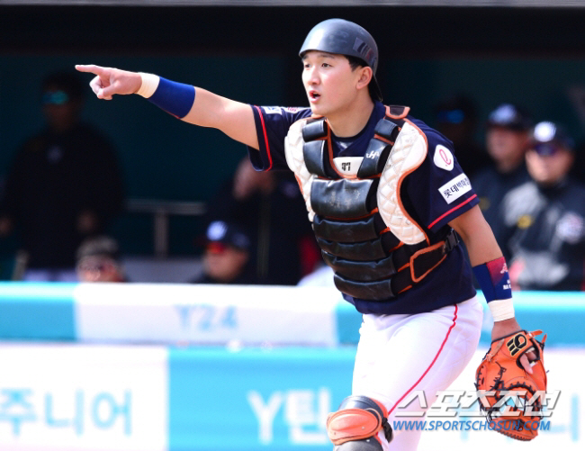 '26G 연속 비자책' 신화는 옛말로…'장원준→손아섭' 보상선수 5연속 …