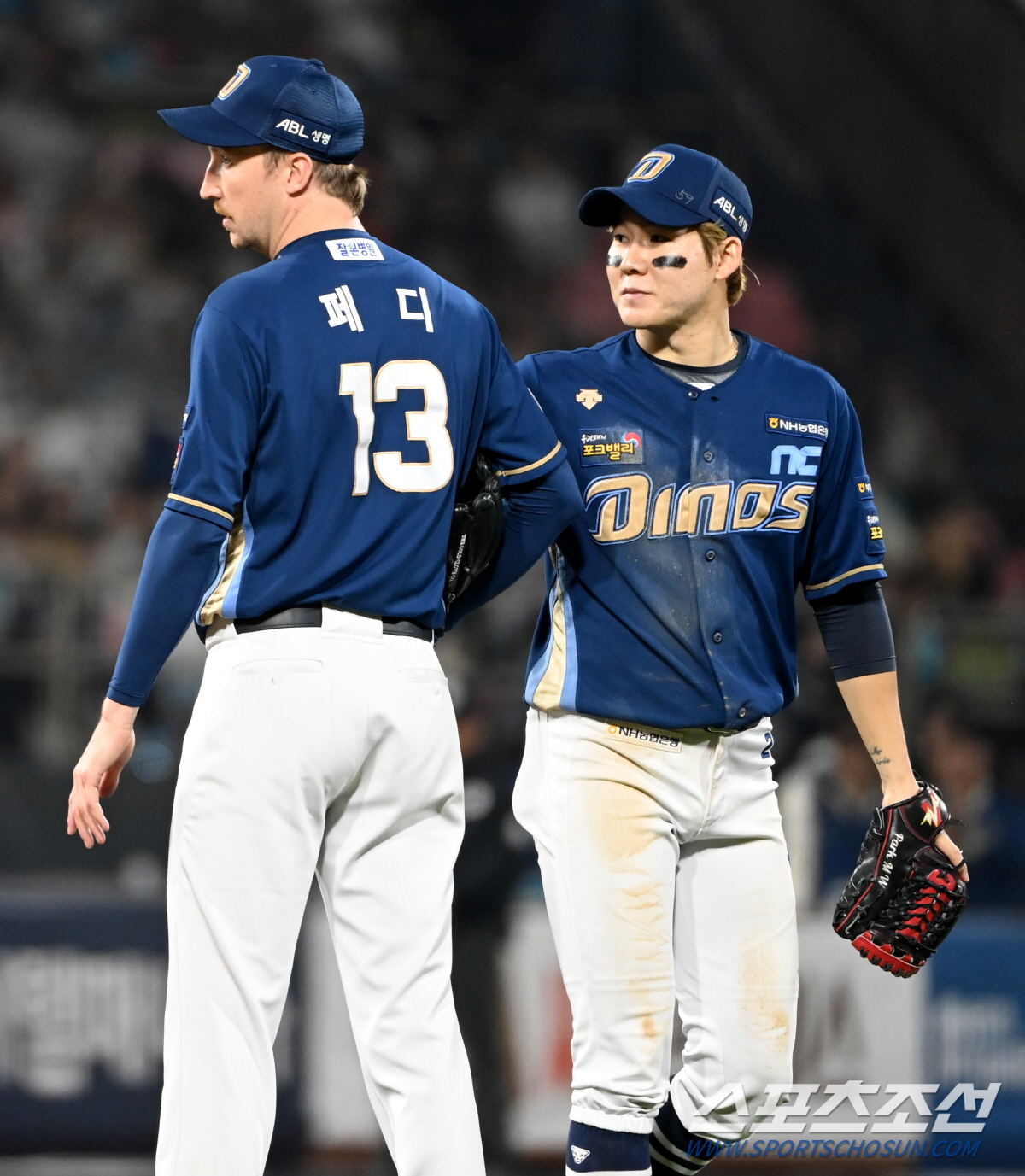 이변은 없었다…'푸른눈의 선동열+트리플크라운' 페디, 2023 KBO M…