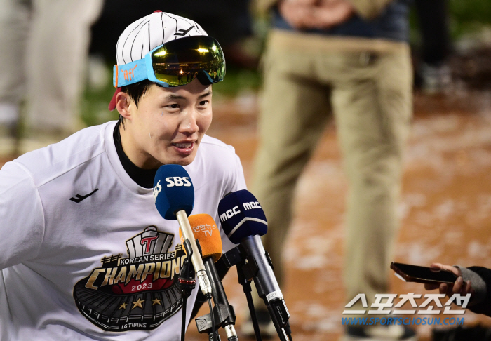 삼세번 도전 첫 타격왕 기쁨 속에서도 빠지지 않은 '임찬규 디스' "5이…