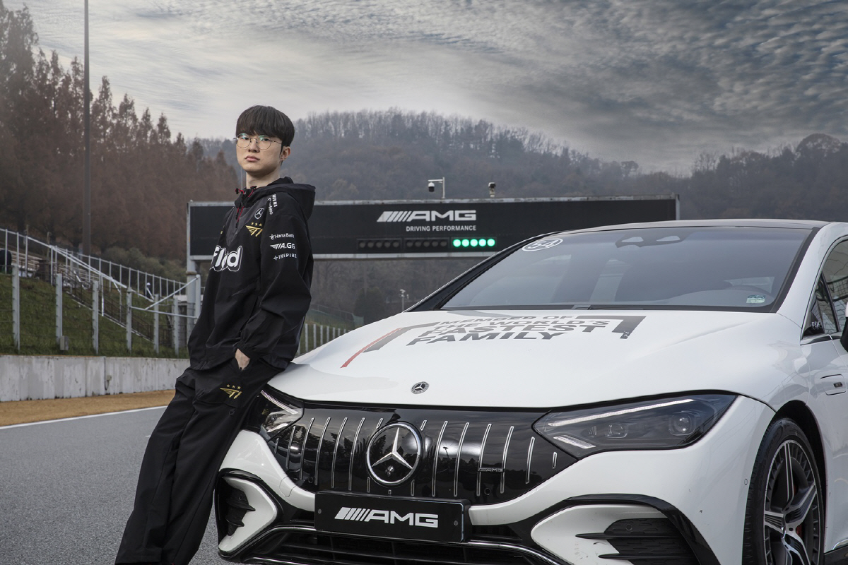 벤츠코리아, '롤드컵 우승' T1 페이커·오너 팬미팅 진행