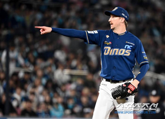 페디 '눈물의 MVP' 받던 날, 유력 칼럼니스트는 ML 4팀 언급했다,…