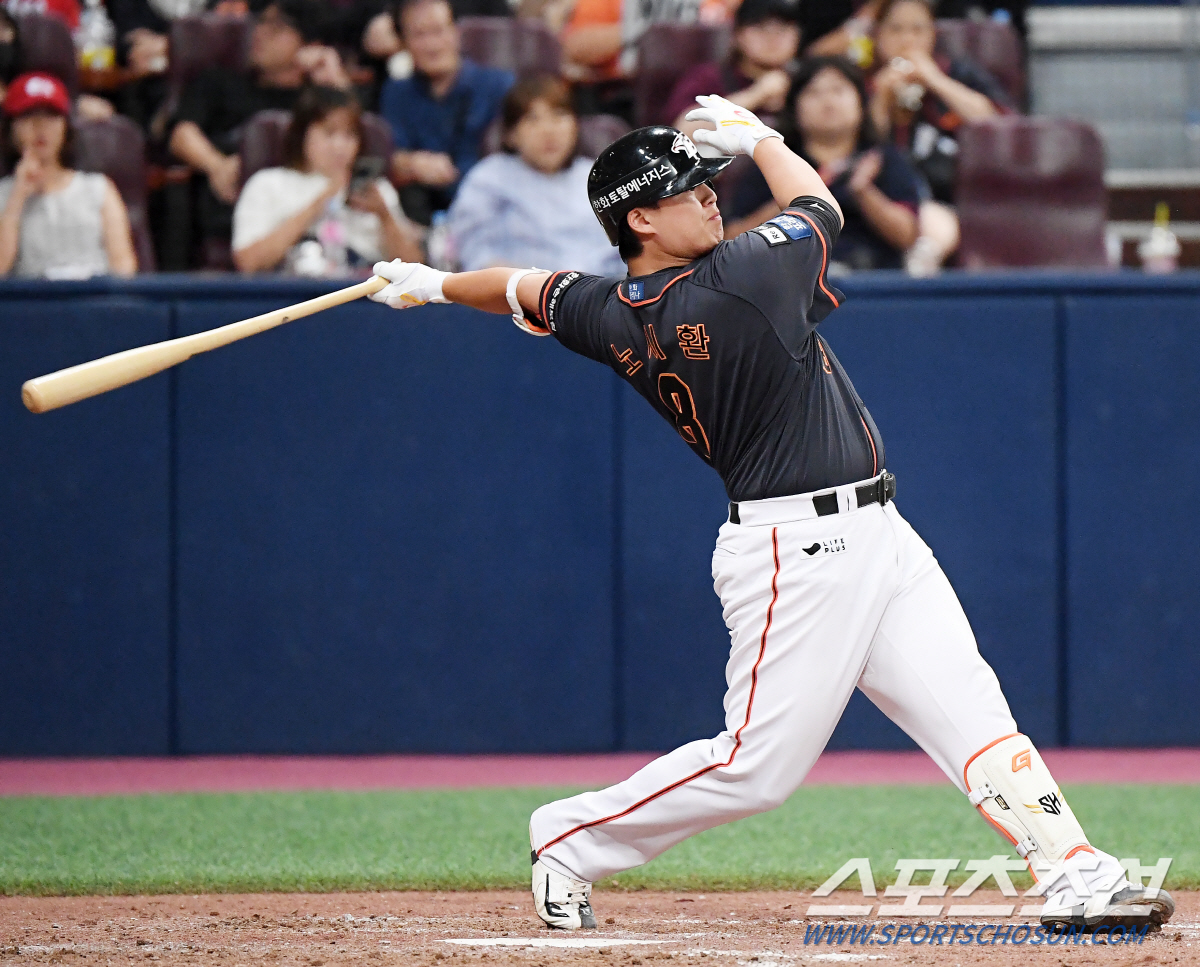 '한화도 ML식 투자 해보자' 야구 눈 뜬 노시환, 다년 계약 어떨까